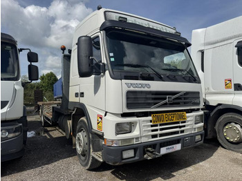 Camion VOLVO FM12