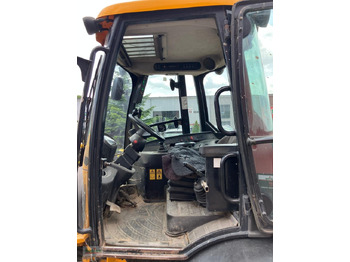 Chargeuse sur pneus JCB TM220