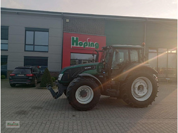 Tracteur agricole VALTRA T203