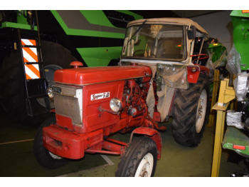 Tracteur agricole RENAULT