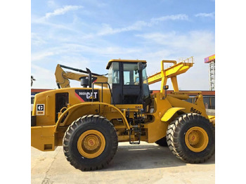 Chargeuse sur pneus CATERPILLAR 966H