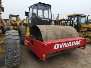 Compacteur à pieds de mouton/ Monocylindre Dynapac CA251D: photos 2