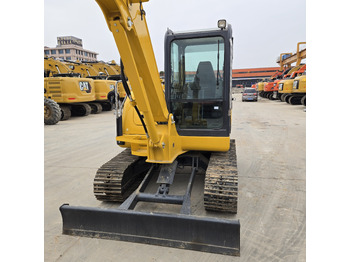 Mini pelle KOMATSU PC56-7: photos 5