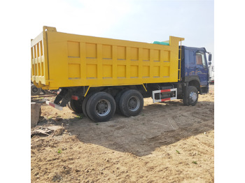 Camion benne SINOTRUK HOWO: photos 2