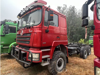 Tracteur routier SHACMAN F3000 6x6 chassis: photos 2 Tracteur routier SHACMAN F3000 6x6 chassis: photos 2
