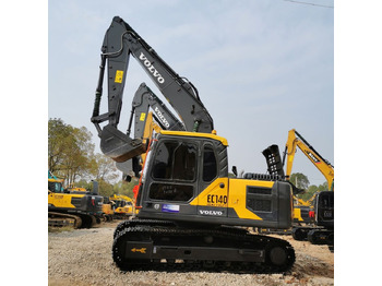 Pelle sur chenille VOLVO EC140