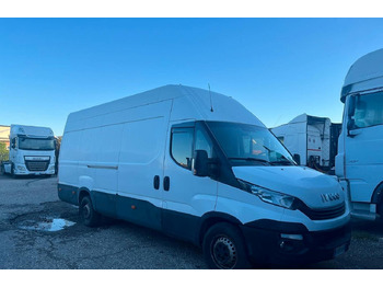 Fourgon utilitaire IVECO Daily