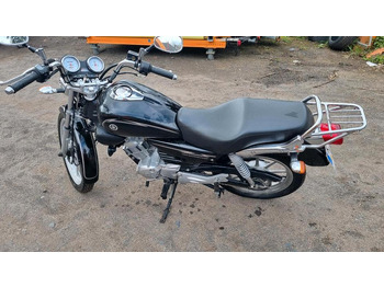 Motocyclette YAMAHA