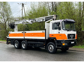 Camion plateau MAN