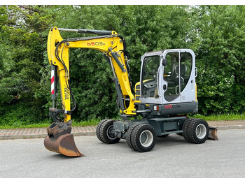 Pelle sur pneus WACKER