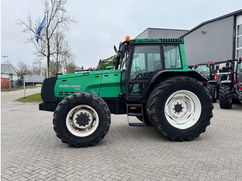 Tracteur agricole VALTRA 8000