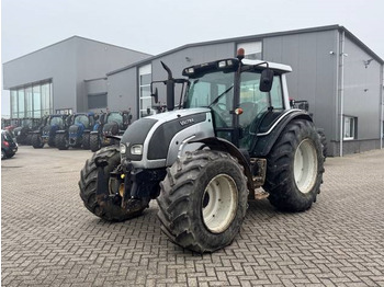 Tracteur agricole VALTRA N141