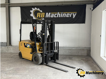 Caterpillar EP25K PAC - crédit-bail Caterpillar EP25K PAC: photos 2