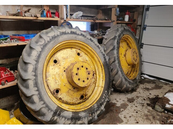 Pneu pour Tracteur agricole Traktorin renkaat 13.6/12x38 vanteilla: photos 3