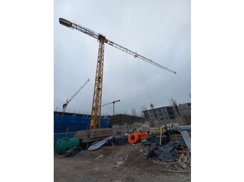 Grue à tour LIEBHERR