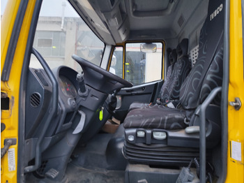 Camion grue IVECO EUROCARGO 120E28P: photos 5