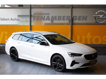 Voiture OPEL