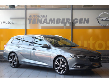 Voiture OPEL