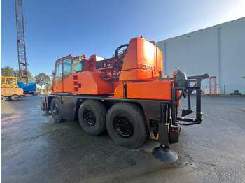 Grue mobile DEMAG