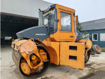 Rouleau compresseur BOMAG