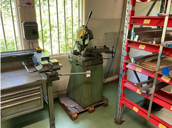 Machine à métaux