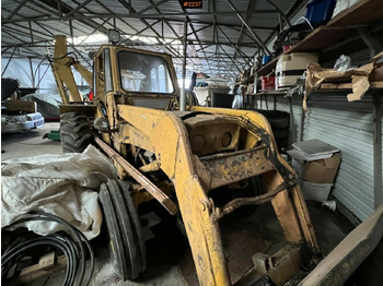 Tractopelle MASSEY FERGUSON