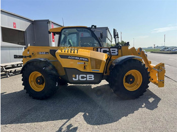 Chariot télescopique JCB