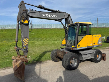 Pelle sur pneus VOLVO EW140