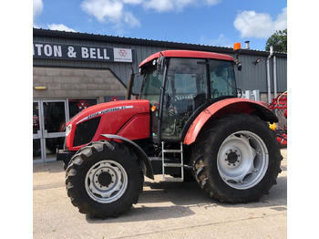 Tracteur agricole ZETOR