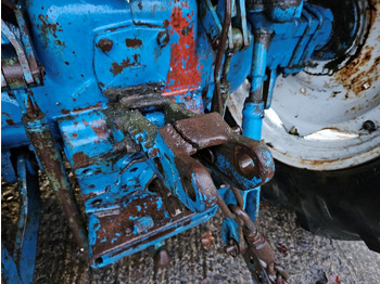 Tracteur agricole Ford 7700 2wd Tractor: photos 5