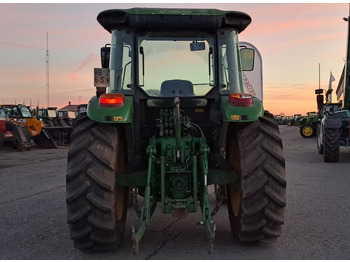 Tracteur agricole JOHN DEERE 5820: photos 4