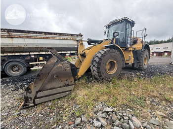 Chargeuse sur pneus CATERPILLAR 972M