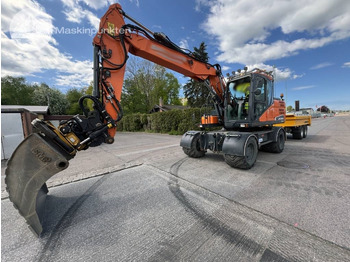Pelle sur pneus DOOSAN DX160W