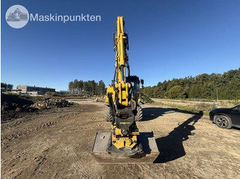 Pelle sur pneus Komatsu PW 160: photos 2