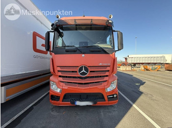 Camion frigorifique Mercedes-Benz Actros 2551: photos 2 Camion frigorifique Mercedes-Benz Actros 2551: photos 2