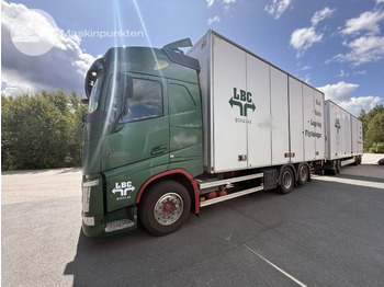 Camion fourgon VOLVO FH