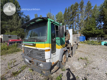 Camion grue VOLVO FL