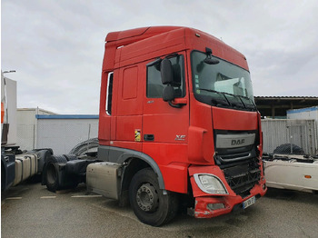 Tracteur routier DAF XF 460