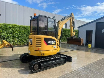 Mini pelle CATERPILLAR 302.7DCR