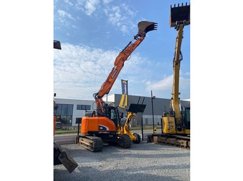 Pelle sur chenille DOOSAN DX140LCR-5