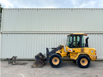 Chargeuse sur pneus VOLVO L30G