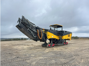 Travaux routiers BOMAG