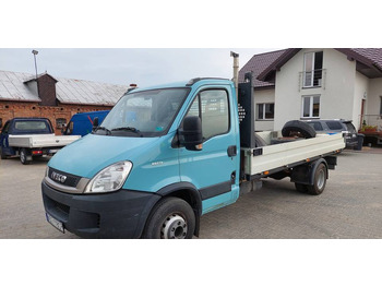 Fourgon plateau IVECO Daily