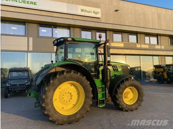 Tracteur agricole JOHN DEERE 6215R