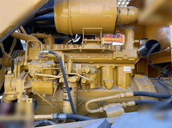 Chargeuse sur pneus CATERPILLAR 966G: photos 4