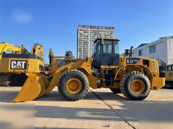 Chargeuse sur pneus CATERPILLAR 966H