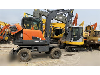 Pelle sur pneus DOOSAN DX60W