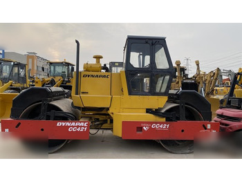 Rouleau compresseur DYNAPAC