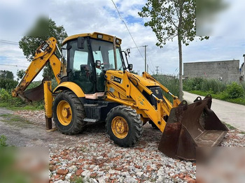 Tractopelle JCB 3CX