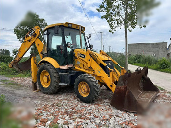 Tractopelle JCB 3CX